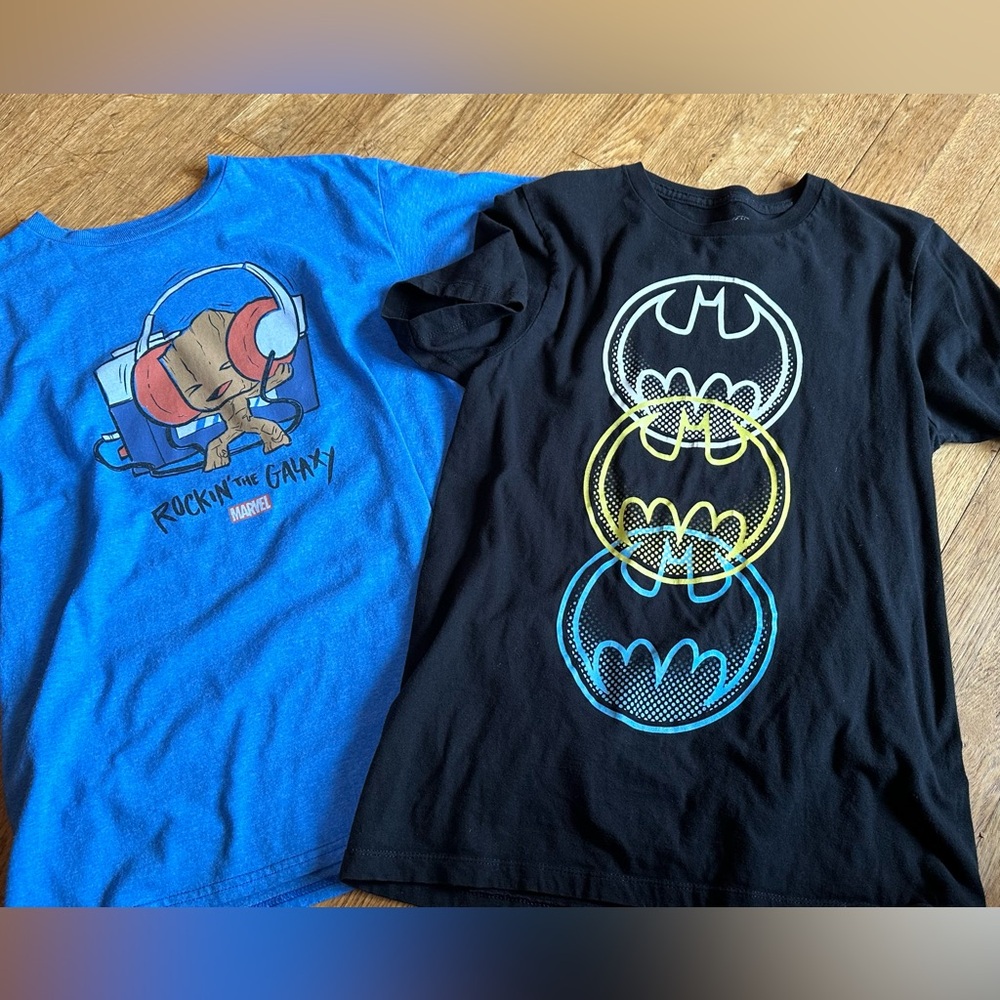T shirt bundle - Marvel / DC Comics kids large / x large